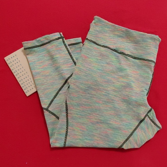 Zella Pants - •Zella•Slim Fit•capri leggings•NWT•